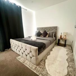 Yebss Colindale Apartments, hotel in Colindale