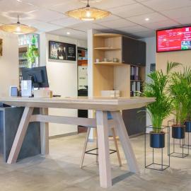 Ibis Laon - Hôtel Restaurant, хотел в Лаон
