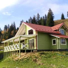 Ananda Space - номери в Ретритному центрі, біля Верховини, hotel in Velykyi Khodak