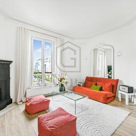 Gaspar- Passages- Comfort & proximity to Paris