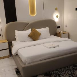 Del hotel and suites, hotel di Mama