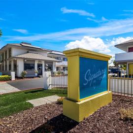 Signature Inn San Jose, hotel di San Jose