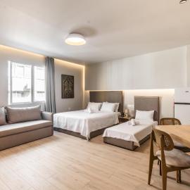 Noima Luxury Suites, hotel in Thessaloniki