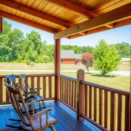 Cabin Otisco Lake Views Fire Pit & Pool Table, Hotel in Geneva