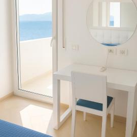 White Residence Apartament, hotel in Sarandë