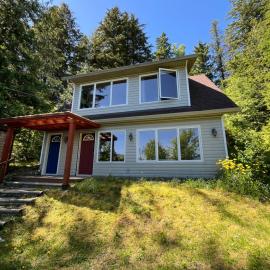 Balfour में, होटल Lake View Suite, Forest Retreat, Balfour BC