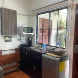 Cuarto estudio HERSOR, hotel in San Salvador