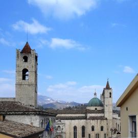 Dietro Piazza