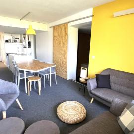 Appartement rénové 3 pièces avec balcon et WIFI - FR-1-346-533