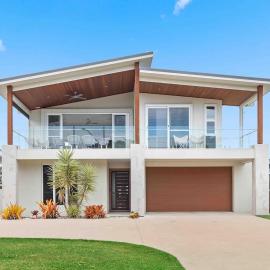 Luxury Family Retreat on the Esplanade