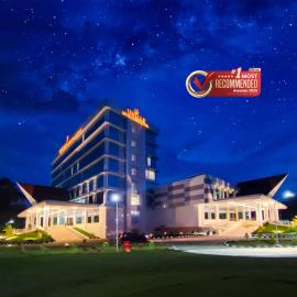 UNHAS HOTEL & CONVENTION, хотел в Patjinongong