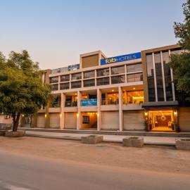 FabHotel Relax - Opp Hotel Leela