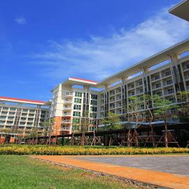 The Grow Hotel & Residence, Hotel in Ban Baen Phichit