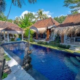 Maha Villa 1 Kertha Mandala, hotel u gradu 'Amed'