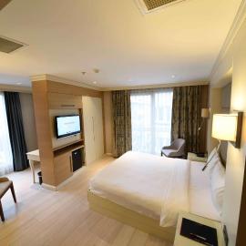 Le Mirage Hotel