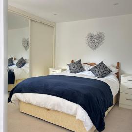 Private Garden Retreat 2BR Modern Comfort, hotel a Emsworth