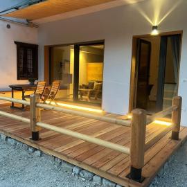 INCANTO apartment with a lake view