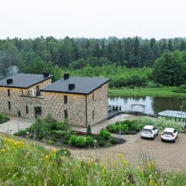Sabos Rezidencija Private Countryside Villa near Vilnius, hotel a Dzenkuniskes