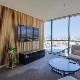 Riverview 2BR Apt with pool and Parking Near Suncorp