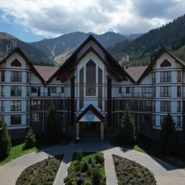 Высокогорный курорт Ак Булак, hotel u gradu Kaynazarka