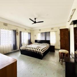 Marias Homestay Spacious 3 BHK ENTIRE UNIT, Hotel in Shiliguri
