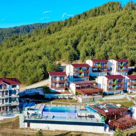 Вилно селище PARADISE VIEW, hotel v destinaci Sarnica