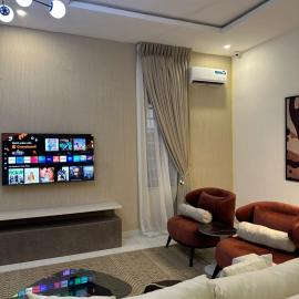 Crystal's apartment in a secure estate with pool, hotell sihtkohas Ibeju