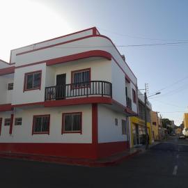 Residencial Casa Ângela, hotel in Espargos