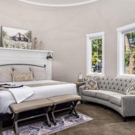 Silo Stay with King Bed & Loft / Near Zion & Hot Springs