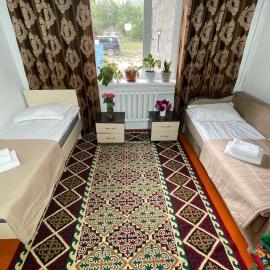 Kf guest house 2, Hotel in Shabdan