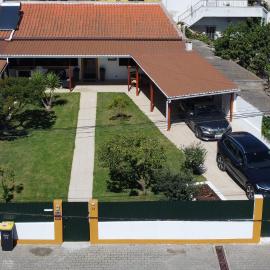 Villa Rosa – hotel w mieście Corroios