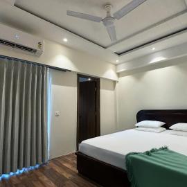 Nature-view Room in Peaceful 3BHK Apartment