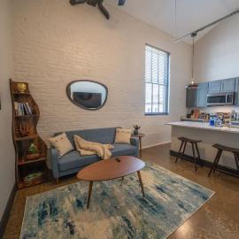 New 1 Bedroom Apartment Near Brewery - River - Downtown, hotel in Buchanan