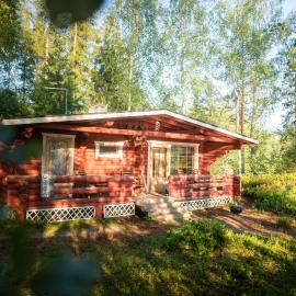 Putkola Cottage Finland, hotel a Virasoja