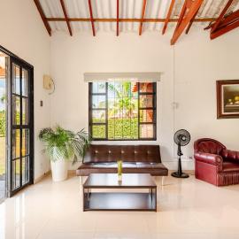 Moderna cabaña en Viterbo con Aire AC y Piscina, hotelli kohteessa Viterbo