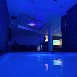 N3XT-LEVEL Pool, hotel in Praia