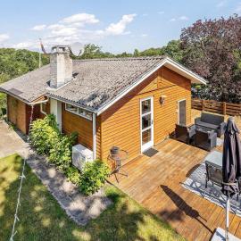 Holiday Home near Loddenhoj Beach, hotel u gradu Obenro