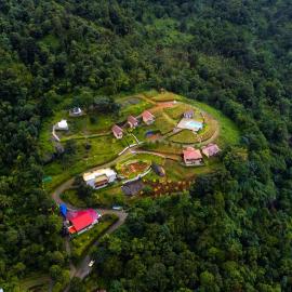 Nexstay Karimb Resorts, hotell i Vallikavungal