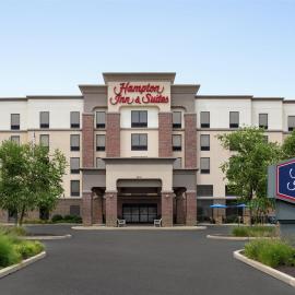 Hampton Inn & Suites - Pittsburgh/Harmarville, PA, hotel sa Harmarville