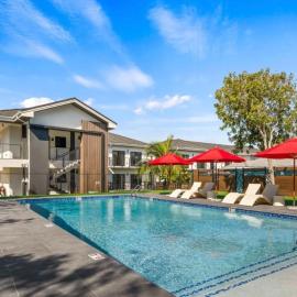 Luxury 1Bbr 1Bath Condo in Westbay, Arza Hideaway, hotel in West Bay