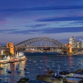 Panoramic Sydney Harbour Views from Luxury 1-Bedroom Apartment in McMahons Point