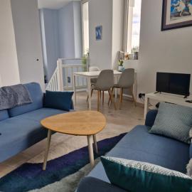 Quiet duplex in historic town centre