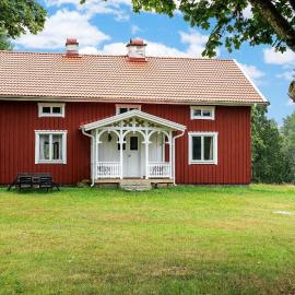 JON581-Vaernamo-Uppsala, hotel en Värnamo