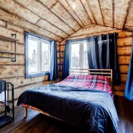 Your Cozy Cabin Retreat, hotell i Saint-Rémi-dʼAmherst