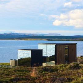 Mirror Suite, hotel a Hjarðarholt