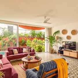 El Volar by The Blue Kite - 2BHK, 5 Mins to Casino & 10 Mins to Candolim Beach with Big common Pool, Fully Equipped Kitchen, 24x7 Security, WiFi, hotel in Nerul