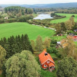 3 Bedroom Nice Home In Brattfors, hotel em Brattfors