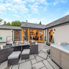 The Oaks, Hotel in Llangollen
