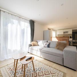 L’Escapade Doullennaise - Grand studio pour 4: Doullens şehrinde bir otel
