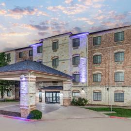 Holiday Inn Express and Suites Granbury by IHG, hótel í Granbury